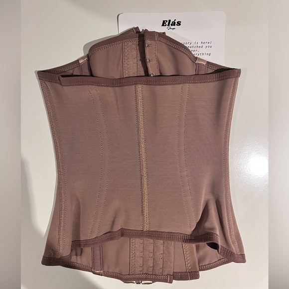 Elas Shapewear - Picture 2 of 2